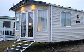 Eagle'S Den Caravan