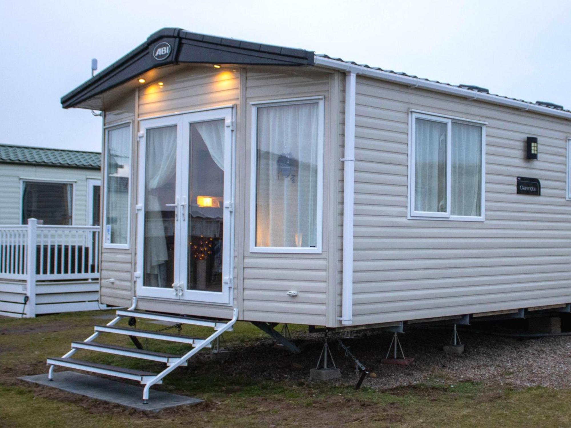 Eagle'S Den Caravan Lossiemouth Exterior photo